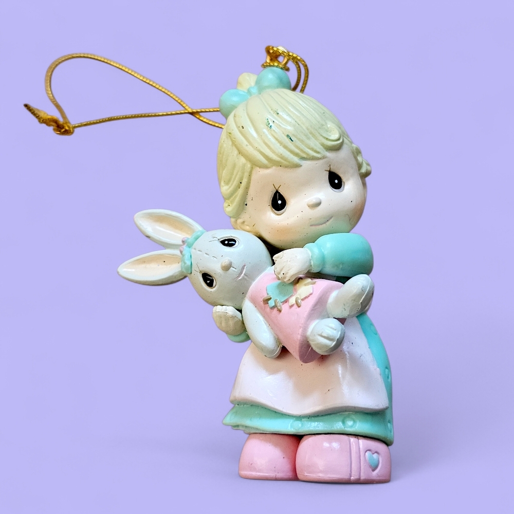 Precious Moments® 1995 "Home For The Holidays" Ornament #182370